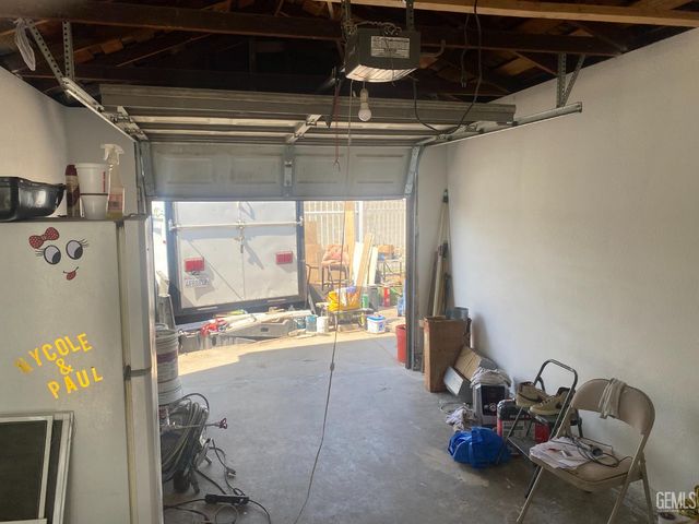 3301 Bank Street, Bakersfield, CA 93309