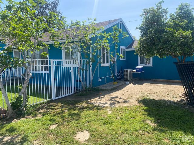 3301 Bank Street, Bakersfield, CA 93309