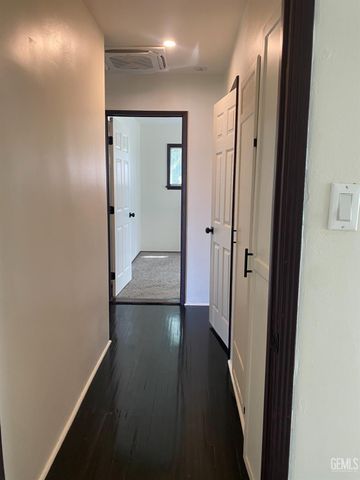 3301 Bank Street, Bakersfield, CA 93309