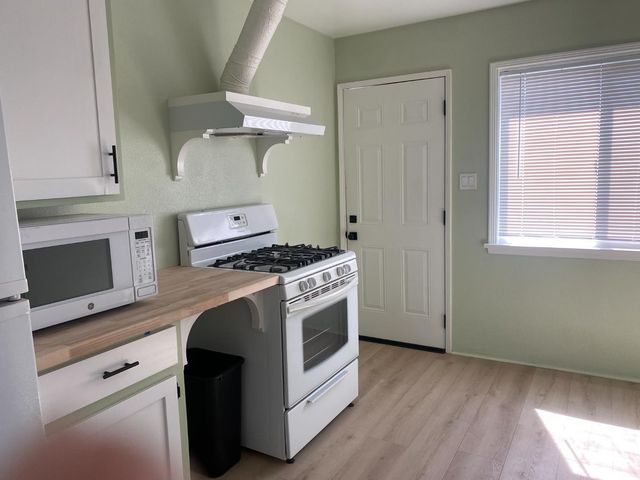 3301 Bank Street, Bakersfield, CA 93309