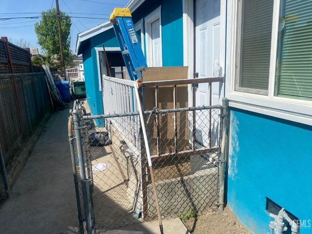 3301 Bank Street, Bakersfield, CA 93309