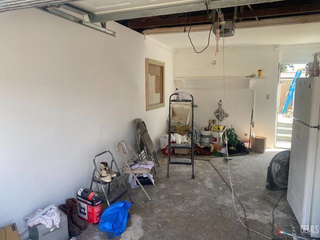 3301 Bank Street, Bakersfield, CA 93309