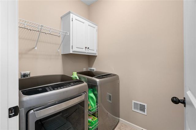 7892 W 157th Terrace, Overland Park, KS 66223