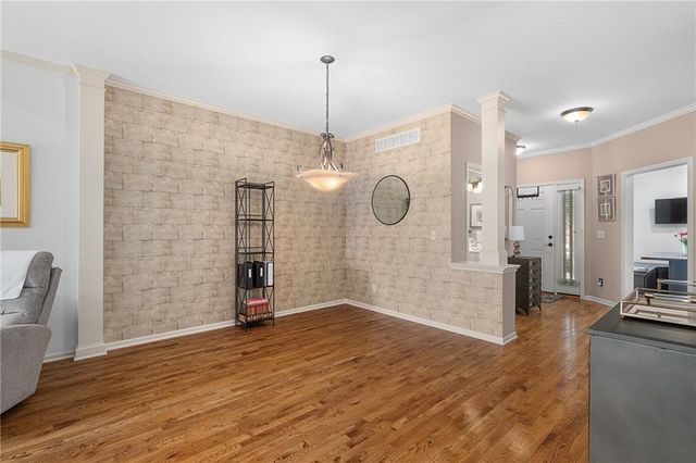 7892 W 157th Terrace, Overland Park, KS 66223