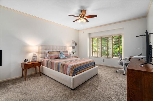 7892 W 157th Terrace, Overland Park, KS 66223