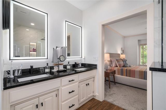7892 W 157th Terrace, Overland Park, KS 66223