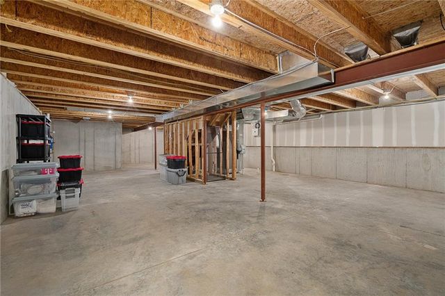 7892 W 157th Terrace, Overland Park, KS 66223