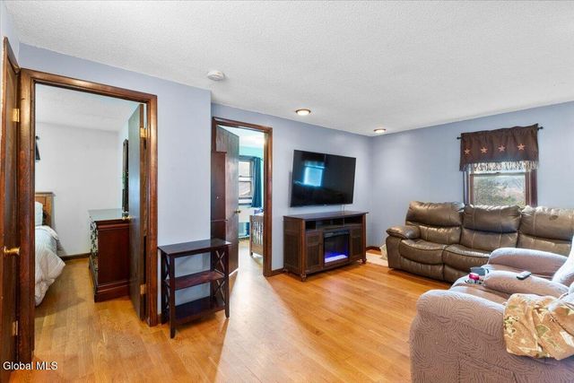 498 South Street, Hoosick, NY 12090