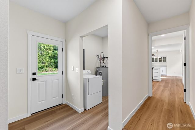 31419 MOUNTAIN HWY E, Eatonville, WA 98328