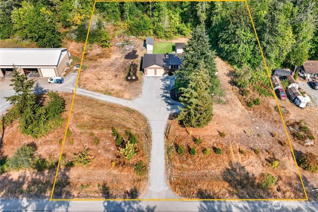 31419 MOUNTAIN HWY E, Eatonville, WA 98328