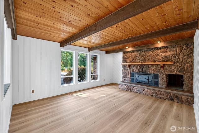 31419 MOUNTAIN HWY E, Eatonville, WA 98328