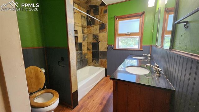 1830 Pejn Avenue, Colorado Springs, CO 80904