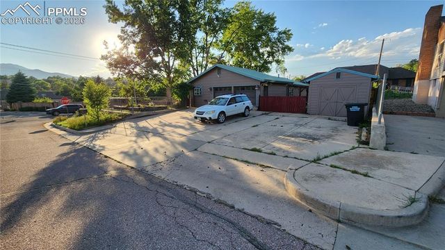 1830 Pejn Avenue, Colorado Springs, CO 80904