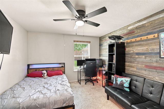 106 Fallen Rock Drive, Waxahachie, TX 75165