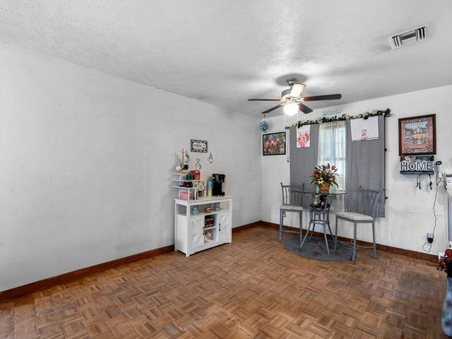 2315 28TH Avenue SW, Vero Beach, FL 32960