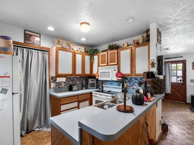 2315 28TH Avenue SW, Vero Beach, FL 32960