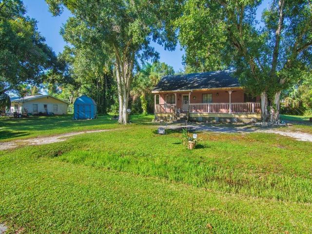 2315 28TH Avenue SW, Vero Beach, FL 32960