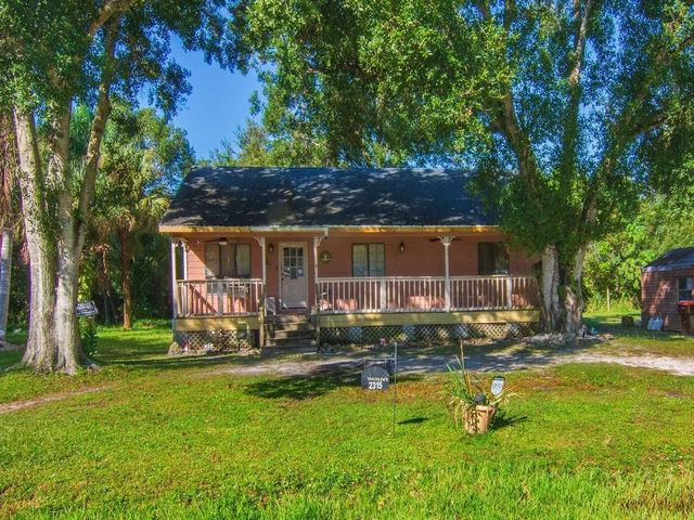 2315 28TH Avenue SW, Vero Beach, FL 32960