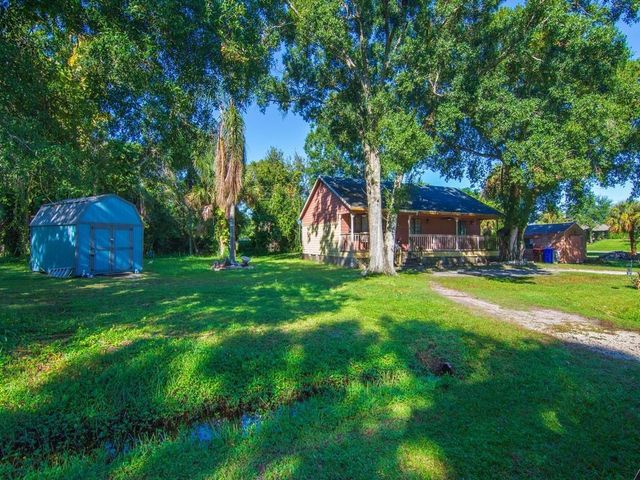 2315 28TH Avenue SW, Vero Beach, FL 32960
