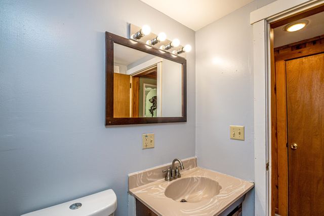 8 Eliot Drive, Wakefield, NH 03830