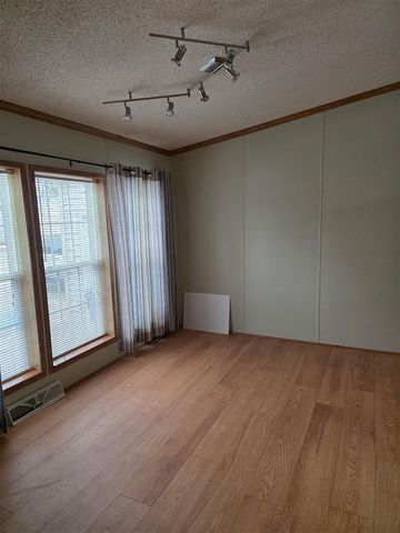 8959 Meadowview Drive, Kalamazoo, MI 49009