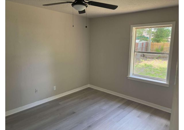 5934 Southtown Street, Houston, TX 77033