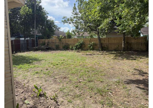 5934 Southtown Street, Houston, TX 77033