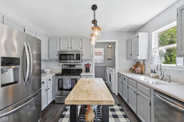 7719 Cherrybark Drive, Indianapolis, IN 46236