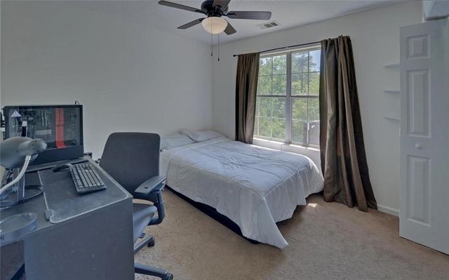 1046 Bridle Creek Drive, Flowery Branch, GA 30542