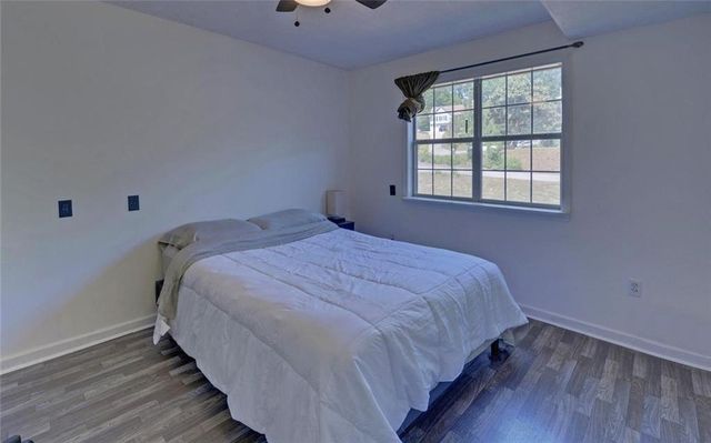 1046 Bridle Creek Drive, Flowery Branch, GA 30542