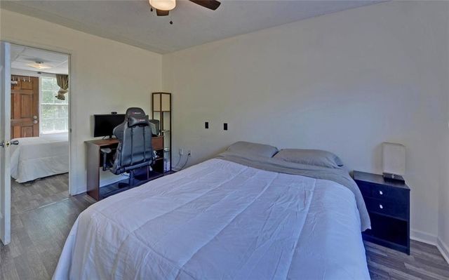 1046 Bridle Creek Drive, Flowery Branch, GA 30542