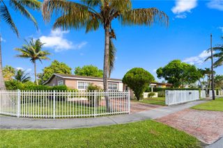 20400 NW 25th Avenue, Miami Gardens, FL 33056