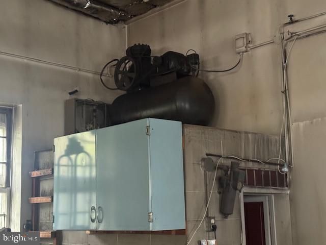 10 S MAIN ST, Yeagertown, PA 17099