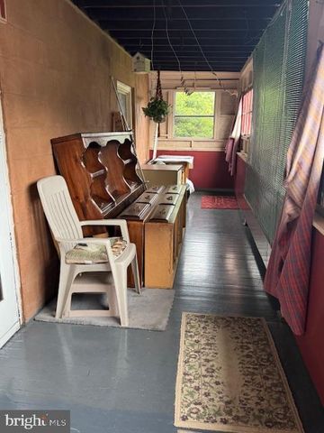 10 S MAIN ST, Yeagertown, PA 17099