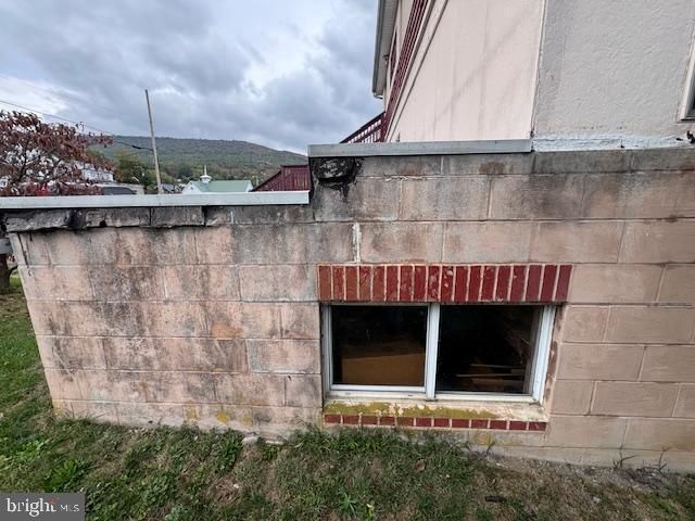 10 S MAIN ST, Yeagertown, PA 17099