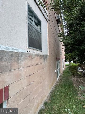 10 S MAIN ST, Yeagertown, PA 17099