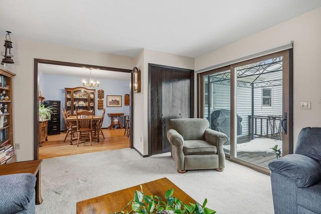 436 Raintree DRIVE, Fort Atkinson, WI 53538