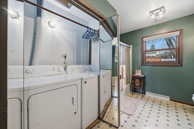 436 Raintree DRIVE, Fort Atkinson, WI 53538