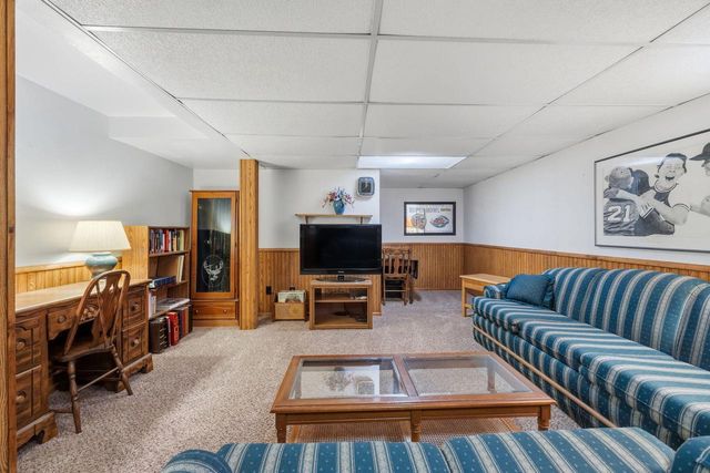 436 Raintree DRIVE, Fort Atkinson, WI 53538