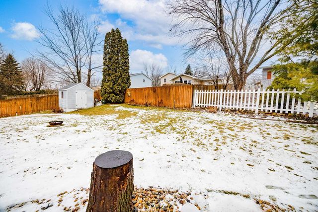 436 Raintree DRIVE, Fort Atkinson, WI 53538