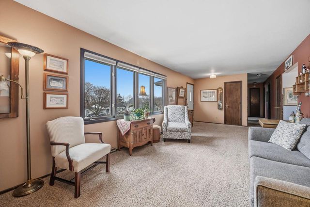 436 Raintree DRIVE, Fort Atkinson, WI 53538