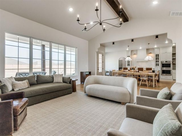 10705 NW 26th Court, Yukon, OK 73099