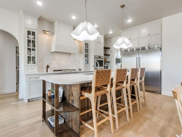 10705 NW 26th Court, Yukon, OK 73099