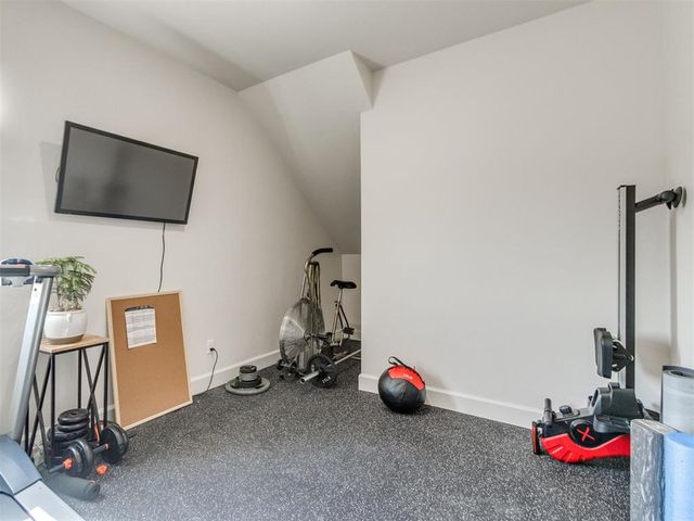 10705 NW 26th Court, Yukon, OK 73099