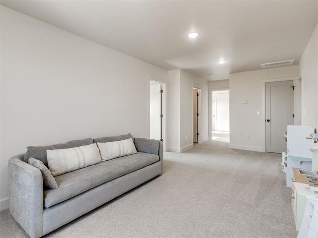 10705 NW 26th Court, Yukon, OK 73099