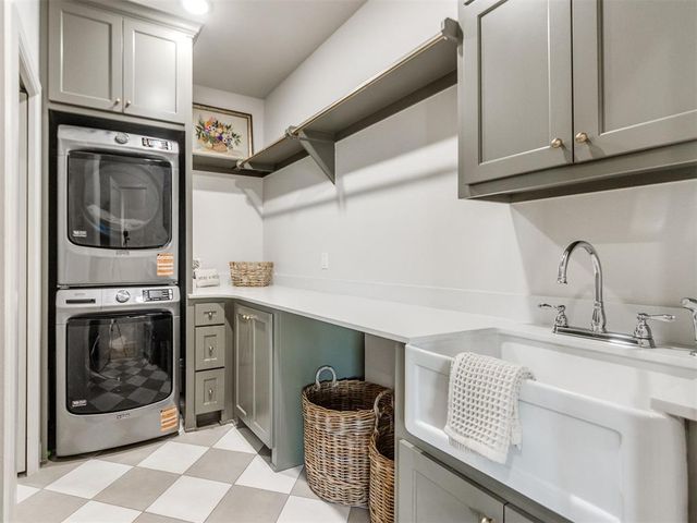 10705 NW 26th Court, Yukon, OK 73099