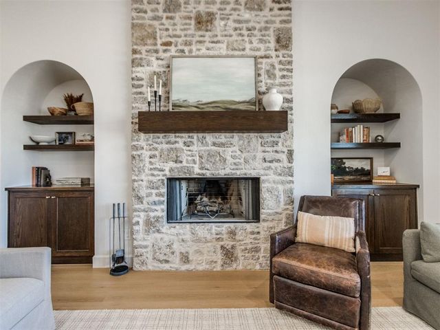 10705 NW 26th Court, Yukon, OK 73099