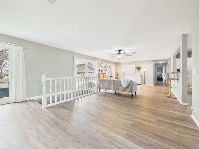 7701 E Lincoln St, Wichita, KS 67207