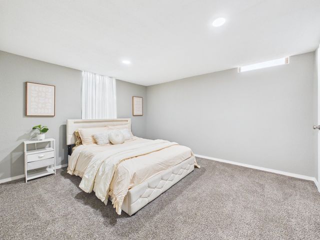 7701 E Lincoln St, Wichita, KS 67207