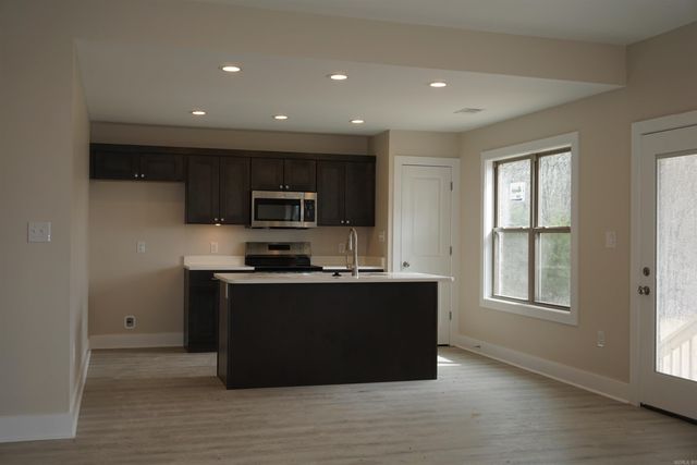 2105 Luke Cv, Jonesboro, AR 72404